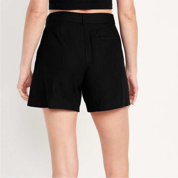 Old Navy Women's Taylor High Waist Linen Shorts - Picture 2 of 5